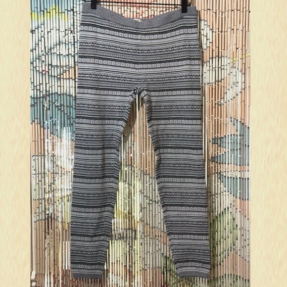 Mossimo Supply Co. Fair Isle Style Sweater Leggings, Grey Geometric, XL - Picture 5 of 10